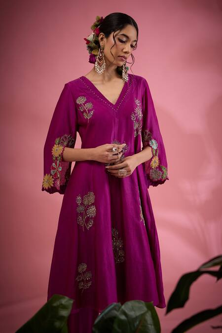 Shop_Show Shaa_Magenta Chanderi, Crepe, Cotton Embroidery V-neck Patch Kurta With Pant _Online_at_Aza_Fashions