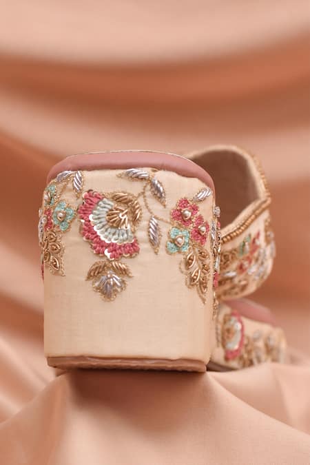 Buy Around Always Beige Mahika Floral Embroidered Kolhapuri Wedges Online at Aza Fashions Buy_Around Always_Beige Mahika Floral Embroidered Kolhapuri Wedges _Online_at_Aza_Fashions