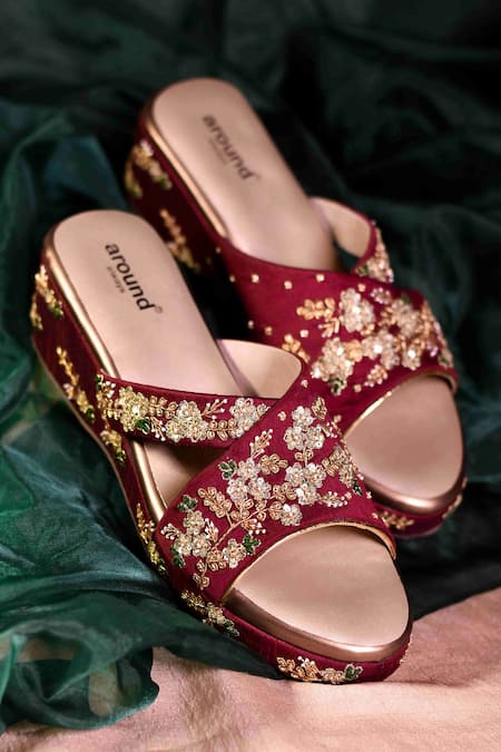 Around Always Navi Embroidered Cross Strap Wedges 