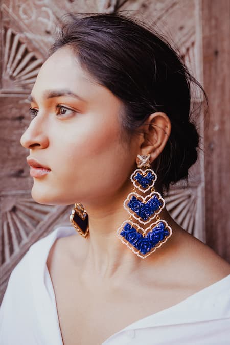 Goddess Of Glocal Trincas Carved Rosette Lapis Lazuli Earrings 