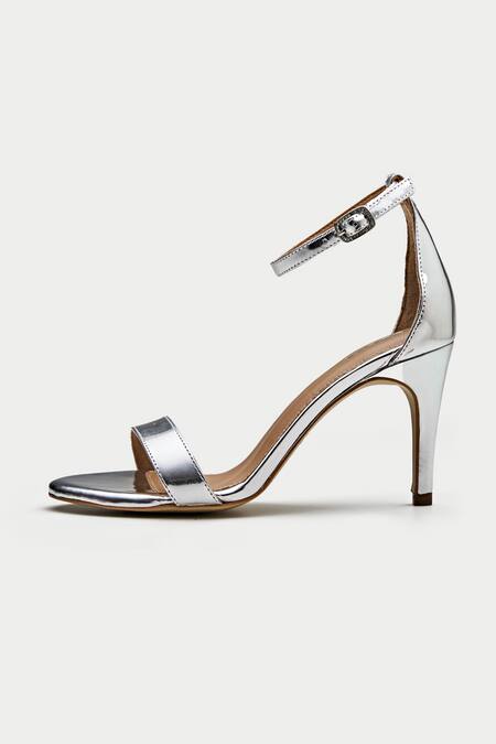 Shop_Oroh_Silver Olivares Leather Metallic Finish Heels _Online_at_Aza_Fashions