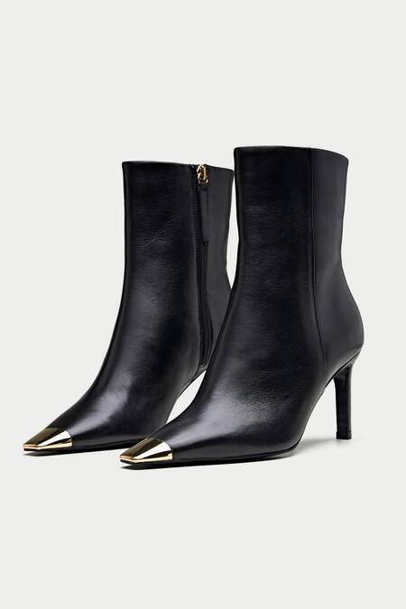 Oroh Black Fano Pointed Toe Boots Online at Aza Fashions Oroh_Black Fano Pointed Toe Boots _Online_at_Aza_Fashions