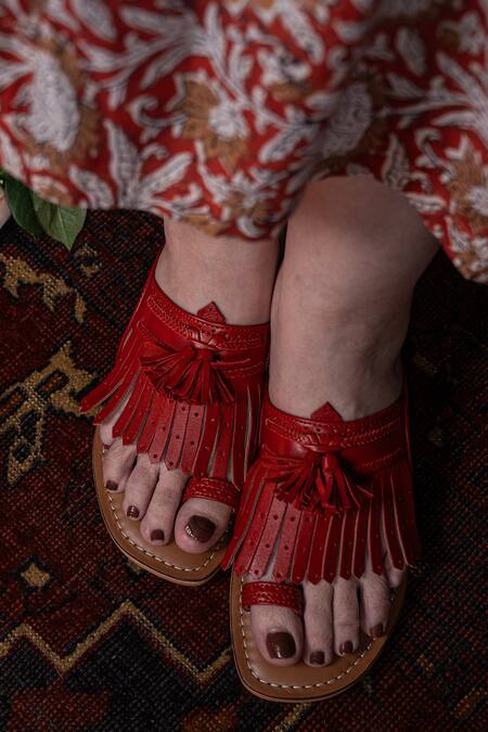 Sandalwali_Red Lady Suzy Kolhapuri Sandals _Online_at_Aza_Fashions