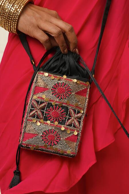 Buy Moirra Magenta Zardozi Rangeen Mehfil Embroidered Mobile Bag Online at Aza Fashions Buy_Moirra_Magenta Zardozi Rangeen Mehfil Embroidered Mobile Bag _Online_at_Aza_Fashions