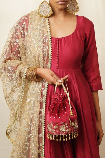 Moirra Noor Zardozi Embroidered Potli 