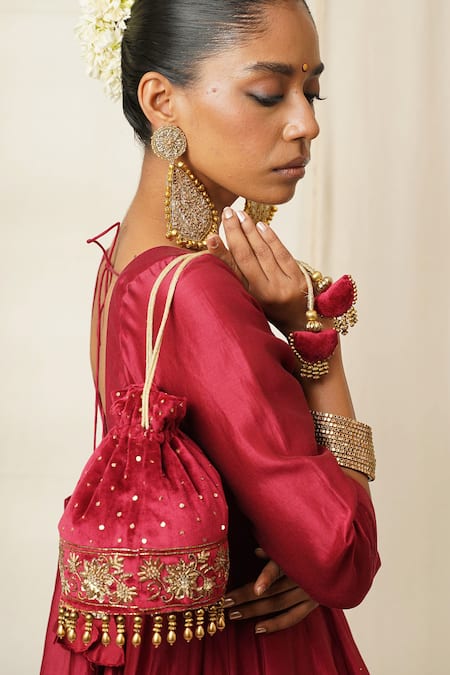 Moirra Noor Zardozi Embroidered Potli 