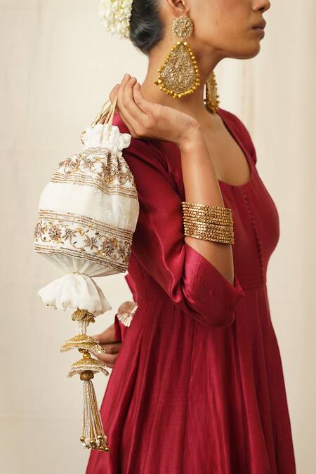 Moirra_Ivory Zari, Sequins, Cut Work Rekha Floral Embroidered Potli _Online_at_Aza_Fashions