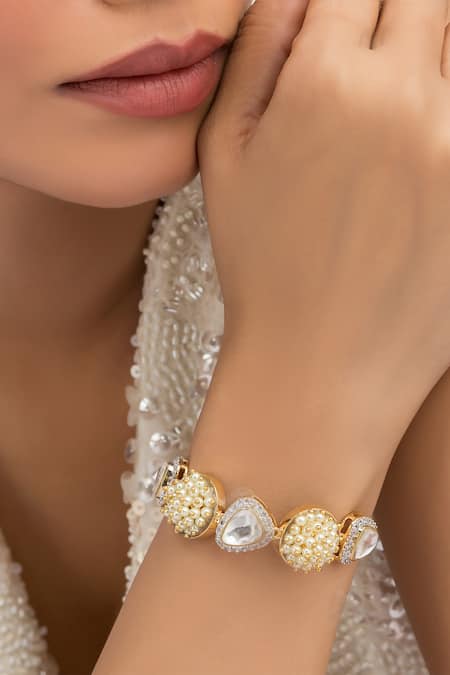 Vasundhara Umrao American Diamond Embellished Bracelet 