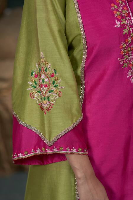 Hirika & Dhruti_Green Silk, Cotton, Organza Embroidery Split V-neck Floral Kurta Pant Set _Online_at_Aza_Fashions