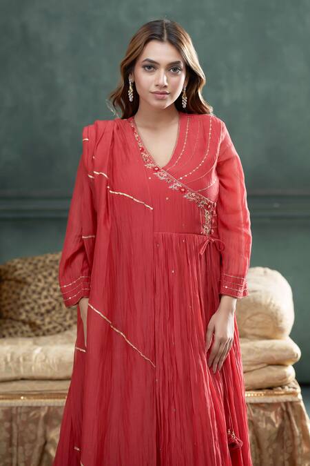 Hirika & Dhruti_Red Chanderi Sequins, Embroidery V-neck Angarkha Anarkali Sharara Set _at_Aza_Fashions