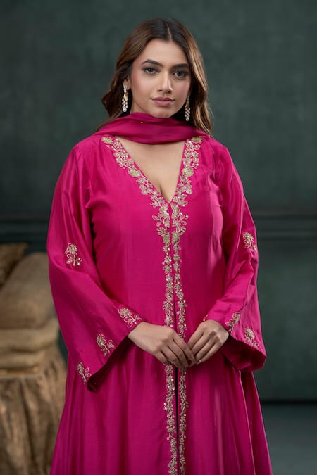 Hirika & Dhruti Pink Silk, Georgette, Chiffon Embroidery V-neck Marodi Kurta Pant Set Online at Aza Fashions Hirika & Dhruti_Pink Silk, Georgette, Chiffon Embroidery V-neck Marodi Kurta Pant Set _Online_at_Aza_Fashions