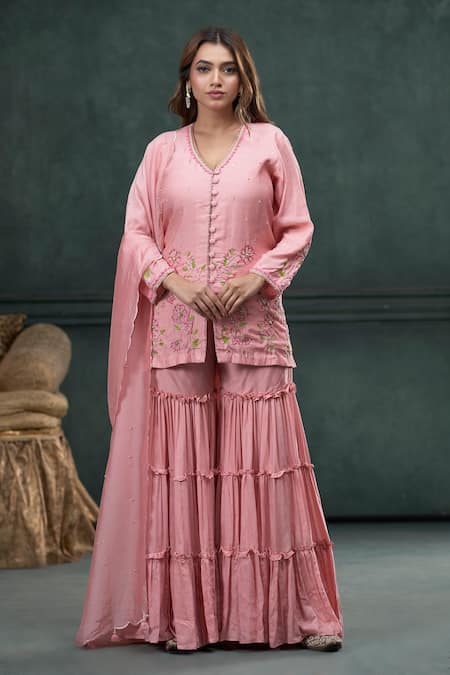 Hirika&Dhruti Pink Kurta And Sharara Monga Silk Embroidered Thread V Neck Floral Short Set 