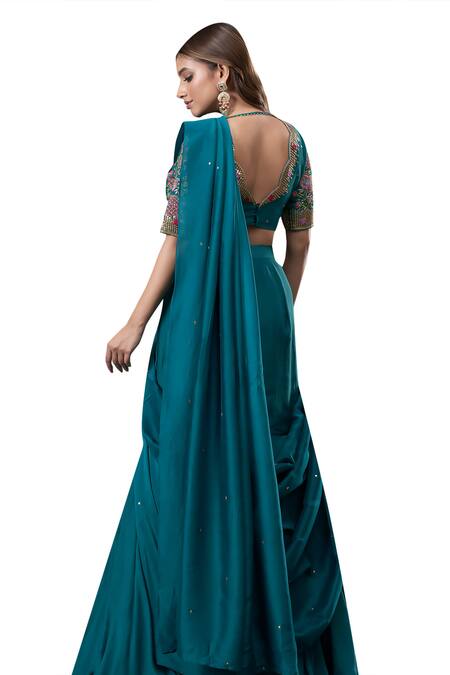 Shop Hirika & Dhruti Green Cotton, Silk, Organza Sequins, Tikki Thread Pre-draped Saree Set Online at Aza Fashions Shop_Hirika & Dhruti_Green Cotton, Silk, Organza Sequins, Tikki Thread Pre-draped Saree Set _Online_at_Aza_Fashions