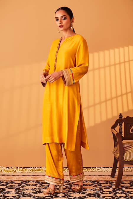 Bo tree Parizaad Placket Embroidered Kurta & Pant Set 