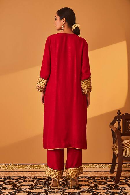BO Tree Roohaniyat Sleeve Embroidered Kurta & Pant Set 