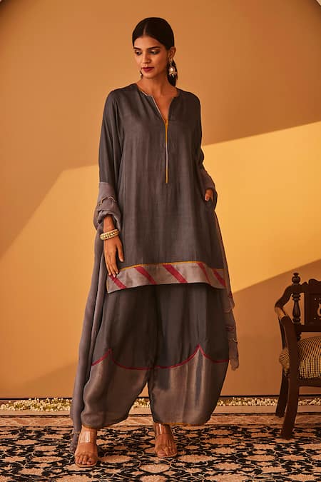 Bo tree Anjum Stripe Border Woven Kurta Set 