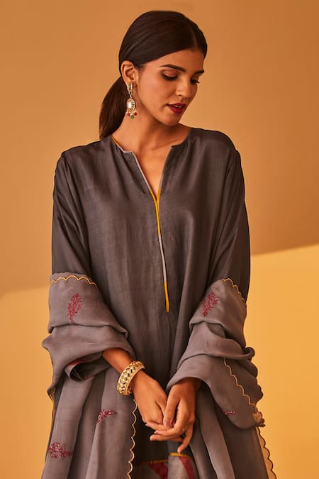 Buy_BO Tree_Grey Organza, Silk Embroidery Split V-neck Anjum Stripe Border Woven Kurta Set _Online_at_Aza_Fashions