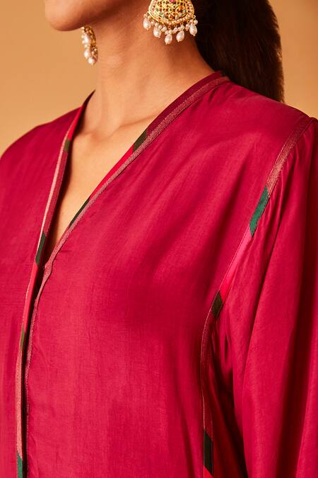 BO Tree_Pink Organza, Silk Embroidery, Zari V-neck Saher E Dil Placement Kurta Set _at_Aza_Fashions