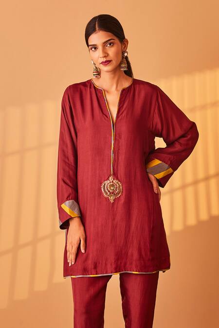 BO Tree_Maroon Silk Zari Split Rukhsar Zardozi Placement Embroidered Kurta And Pant Set _Online_at_Aza_Fashions