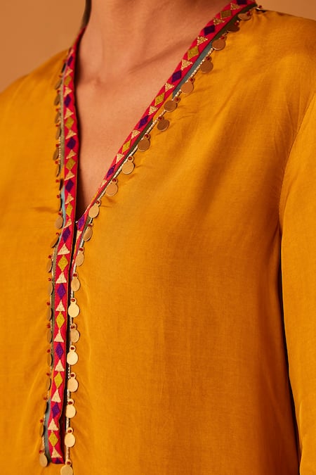 Buy_BO Tree_Yellow Organza, Silk Beads, Crystals Sambul Placket Embroidered Kurta Set _Online_at_Aza_Fashions