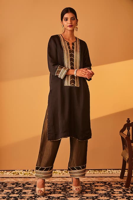 Bo tree Mashhoor Gota Embroidered Kurta & Salwar Set 