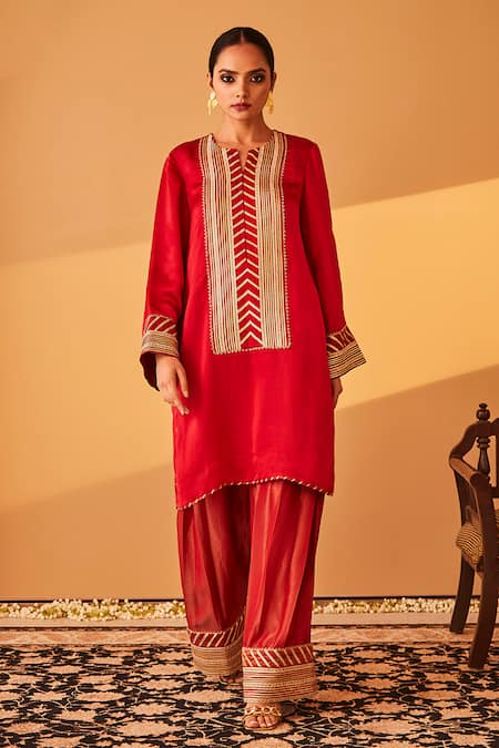 Buy_BO Tree_Red Satin, Organza Embroidery, Gota Patti Split Raabta Placket Kurta Set 