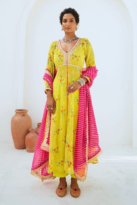 Myaara Floral Print Kurta Pant Set 