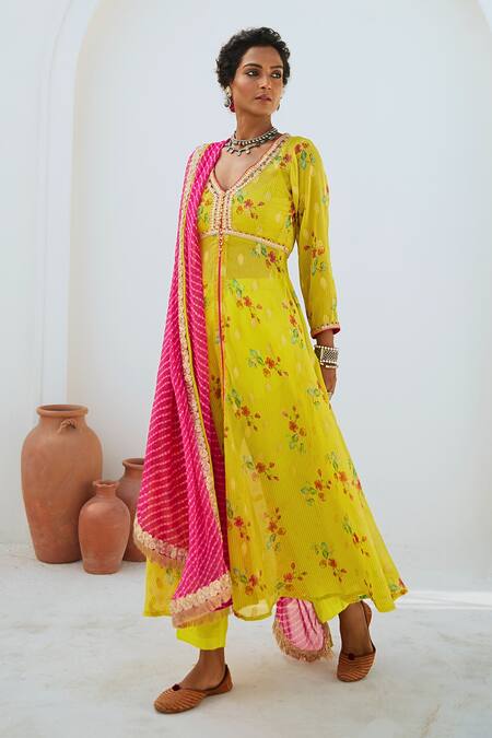 Buy_Myaara_Green Tissue, Chanderi, Georgette, Cotton Sequins, Floral Print Kurta Pant Set 