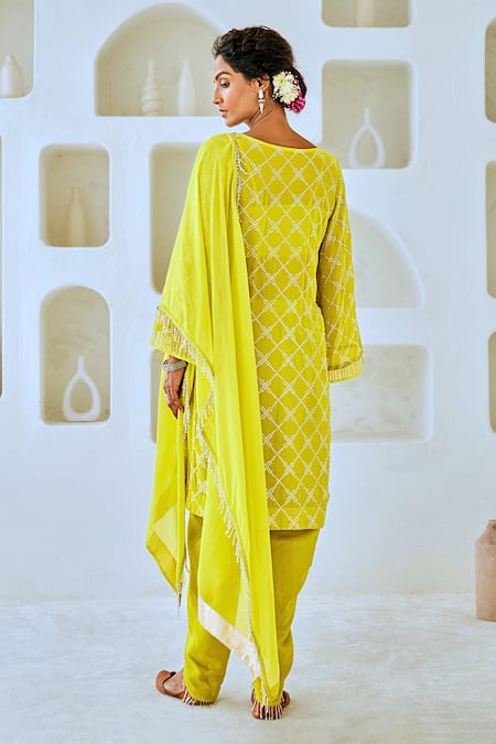 Myaara Mukaish Detailed Kurta Tulip Pant Set 