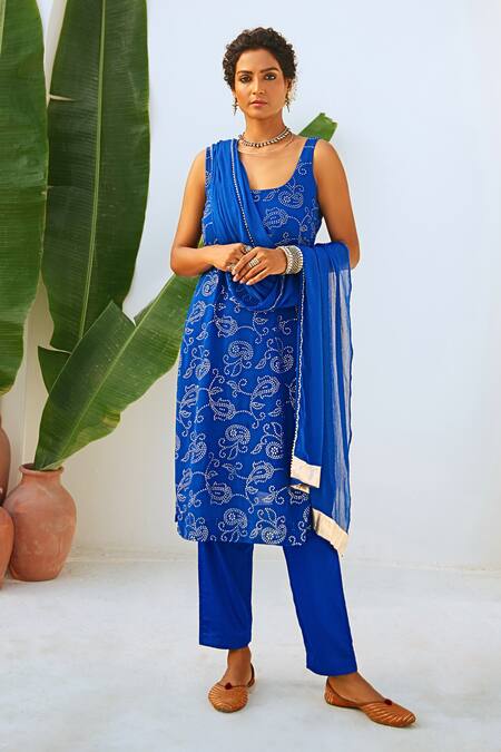Myaara Blue Georgette, Chiffon, Cotton Embroidery, Mukaish Detailed Straight Kurta Set Online at Aza Fashions Myaara_Blue Georgette, Chiffon, Cotton Embroidery, Mukaish Detailed Straight Kurta Set _Online_at_Aza_Fashions