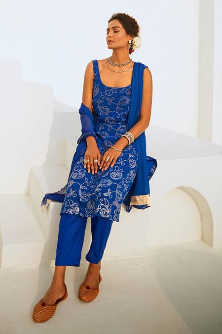 Shop Myaara Blue Georgette, Chiffon, Cotton Embroidery, Mukaish Detailed Straight Kurta Set Online at Aza Fashions Shop_Myaara_Blue Georgette, Chiffon, Cotton Embroidery, Mukaish Detailed Straight Kurta Set _Online_at_Aza_Fashions