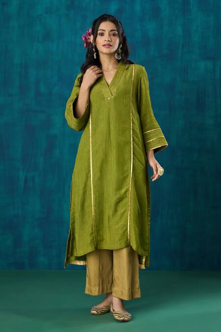 Buy_Mushio_Green Crepe, Cotton, Organza, Silk Jivika Embroidered High Low Kurta And Pant Set _Online_at_Aza_Fashions