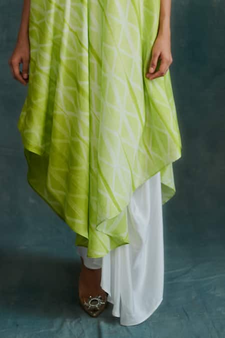 Krishna Mehta_Green Tussar Embroidery Beads Round Tie Dye Asymmetric Tunic With Draped Skirt _at_Aza_Fashions
