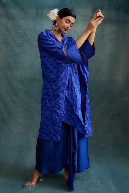 Buy_Krishna Mehta_Blue Modal Embroidered Knotted Bandhej Collared Kaftan Tunic _Online_at_Aza_Fashions