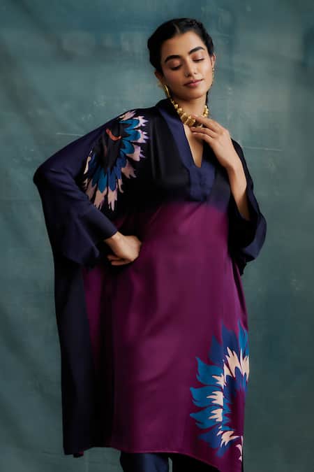 Krishna Mehta_Blue V-neck Shaded Floral Print Kaftan _Online_at_Aza_Fashions