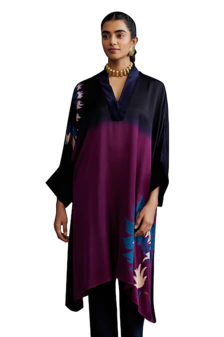 Buy_Krishna Mehta_Blue V-neck Shaded Floral Print Kaftan _Online_at_Aza_Fashions