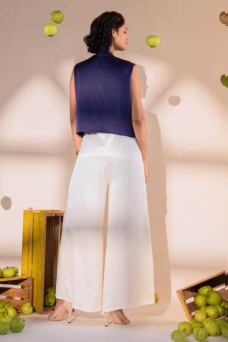 Amrood Solid Front Tie Up Jumpsuit With Embroidered Jacket 