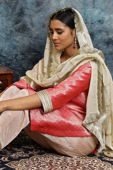 Buy_Musal_Pink Silk, Tissue Lace, Sequins, Gulab Ghazal Embroidered Kurta And Salwar Set _Online_at_Aza_Fashions