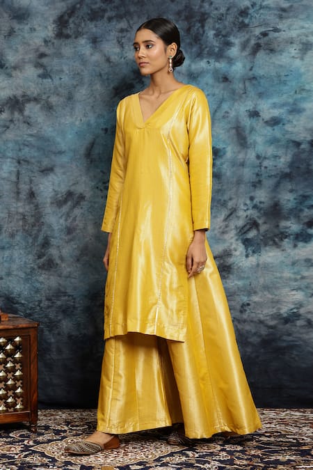 Buy_Musal_Yellow Silk, Tissue, Haldi Haazari Banarasi Embroidered Kurta And Palazzo Set _Online_at_Aza_Fashions