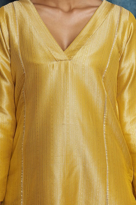 Buy_Musal_Yellow Silk, Tissue, Haldi Haazari Banarasi Embroidered Kurta And Palazzo Set 