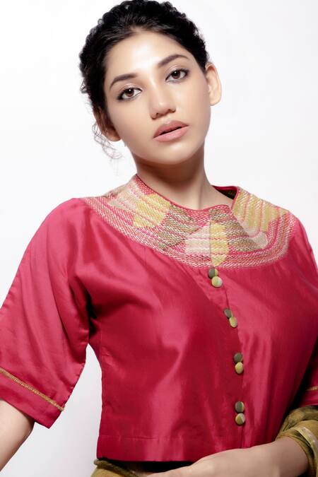 Shop Bihart Green Chanderi, Kota Doria Embroidery Raangsaaz Tie Dye Saree With Crop Top Online at Aza Fashions Shop_Bihart_Green Chanderi, Kota Doria Embroidery Raangsaaz Tie Dye Saree With Crop Top _Online_at_Aza_Fashions