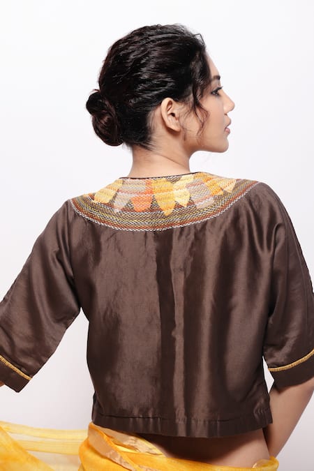 Bihart Raangsaaz Tie Dye Saree With Sujani Work Crop Top 