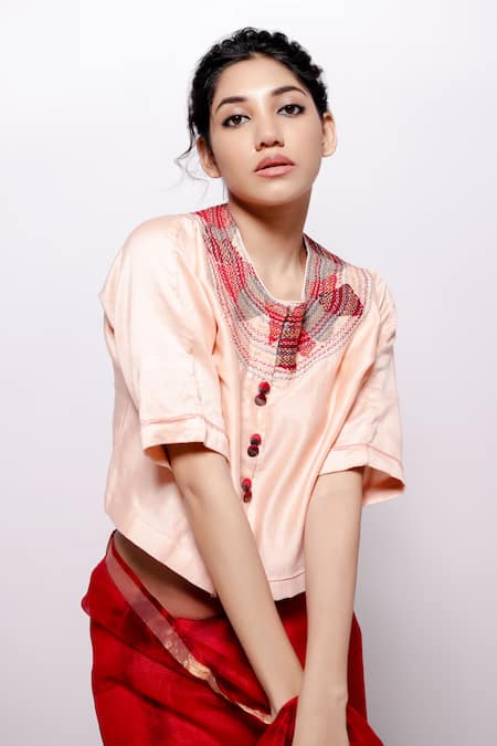 Bihart Raangsaaz Kota Doria Silk Tie Dye Saree With Sujani Crop Top 