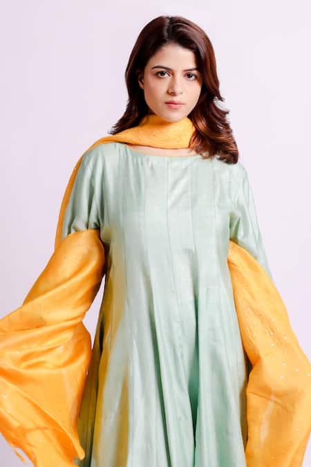 Bihart Ibadatgah Applique Anarkali Pant Set 