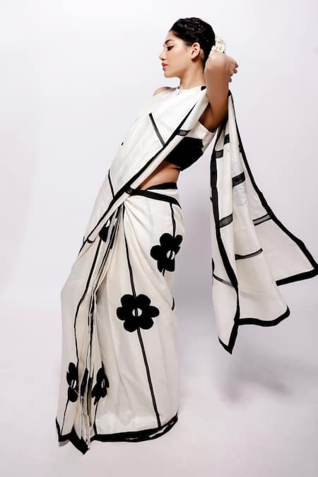 Bihart Rangsaaz Floral Applique Saree With Blouse 