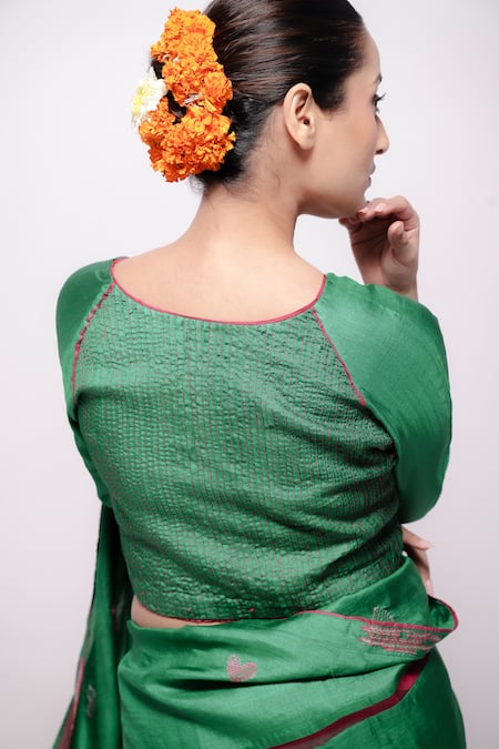 Bihart Rangsaaz Heart Applique Saree With Blouse 