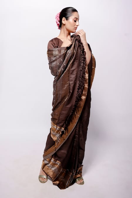 Bihart Tarangini Woven Saree With Unstitched Blouse Piece 
