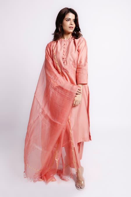 Bihart Ibadatgah Applique Embroidered Kurta & Pant Set 