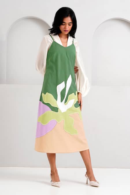 Shop Madder Much Green Handloom Cotton Patchwork, Embroidery V-neck Yana Slip Dress Shop_Madder Much_Green Handloom Cotton Patchwork, Embroidery V-neck Yana Slip Dress