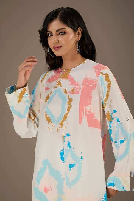 Buy PS Pret By Payal Singhal White Crepe Print Ikat Splash Round Neck Tunic Online at Aza Fashions Buy_PS Pret By Payal Singhal_White Crepe Print Ikat Splash Round Neck Tunic_Online_at_Aza_Fashions